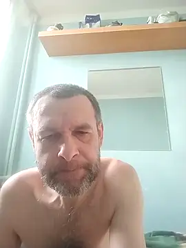 Snapshot of Andrzej-M chatting on 03-08-26, 02:54 Andrzej-M online show from 03-08-26, 02:54