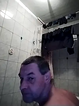 Snapshot of Andrzej-M chatting on 03-22-26, 10:35 Andrzej-M online show from 03-22-26, 10:35