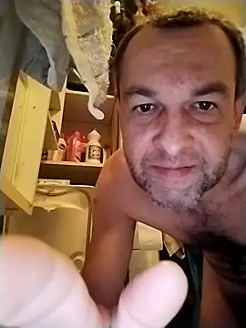 Snapshot of Andrzej-M chatting on 03-28-26, 10:20 Andrzej-M online show from 03-28-26, 10:20