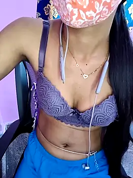 Snapshot of Miakhalifatamil chatting on 02-10-26, 03:32 Miakhalifatamil online show from 02-10-26, 03:32