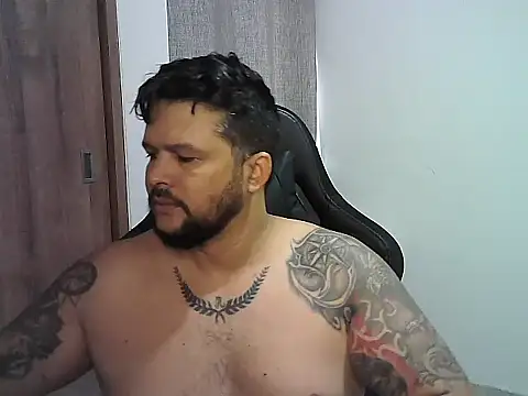 Snapshot of tupapito00 chatting on 04-01-26, 04:48 tupapito00 online show from 04-01-26, 04:48