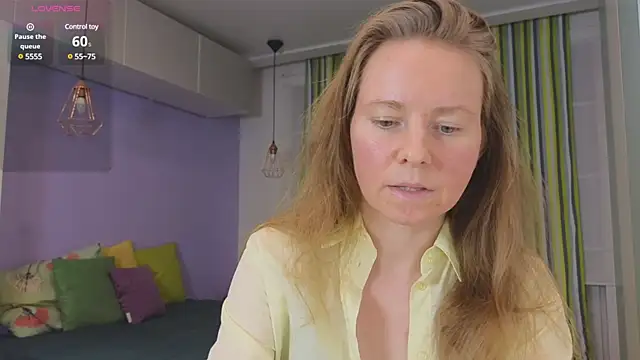 Snapshot of JanePearl chatting on 12-13-24, 10:13 JanePearl online show from 12-13-24, 10:13