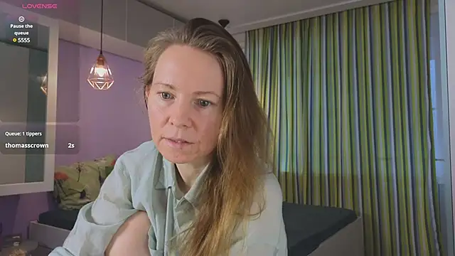 Snapshot of JanePearl chatting on 12-19-24, 08:34 JanePearl online show from 12-19-24, 08:34