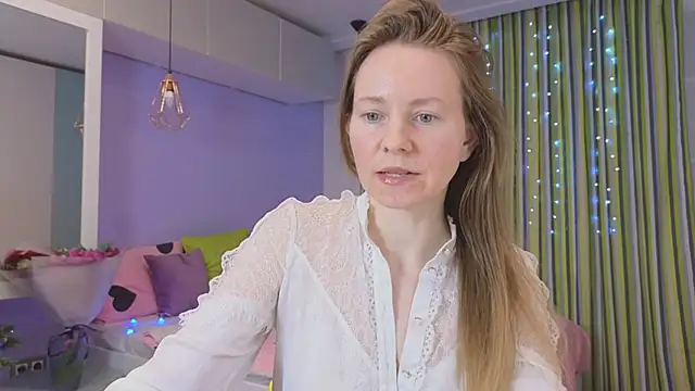 Snapshot of JanePearl chatting on 01-07-25, 09:46 JanePearl online show from 01-07-25, 09:46