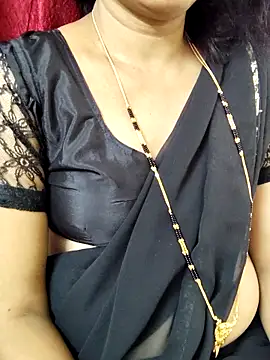 anuradha1432 online show from 11-18-25, 09:25