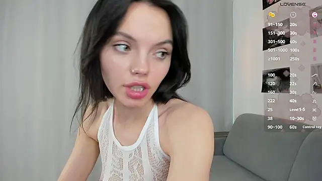 Snapshot of SofiaSimons chatting on 02-27-25, 08:50 SofiaSimons online show from 02-27-25, 08:50