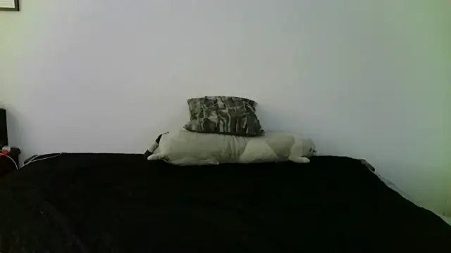 Snapshot of Violetahot1xx chatting on 07-29-26, 06:39 Violetahot1xx online show from 07-29-26, 06:39