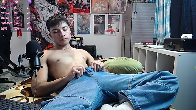 Snapshot of dylan_fun18 chatting on 04-07-26, 11:15 dylan fun18 online show from 04-07-26, 11:15