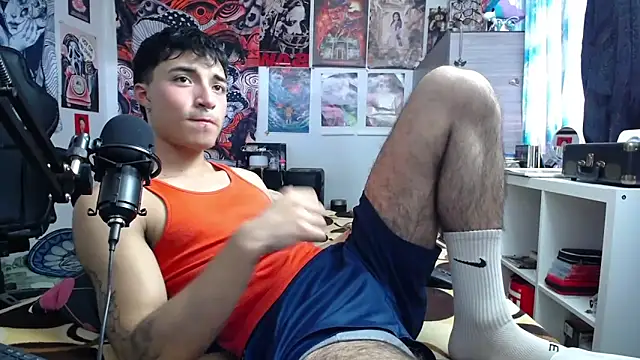 Snapshot of dylan_fun18 chatting on 04-09-26, 08:14 dylan fun18 online show from 04-09-26, 08:14