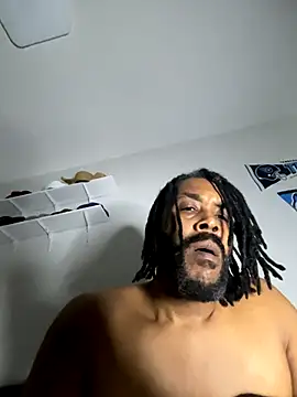 Snapshot of bigdinca chatting on 09-27-25, 03:50 bigdinca online show from 09-27-25, 03:50