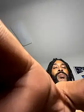 Snapshot of bigdinca chatting on 10-02-25, 05:25 bigdinca online show from 10-02-25, 05:25