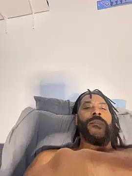 Snapshot of bigdinca chatting on 10-04-25, 01:47 bigdinca online show from 10-04-25, 01:47