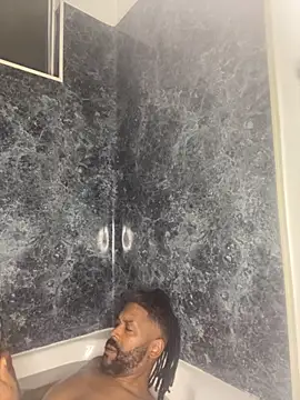 Snapshot of bigdinca chatting on 10-11-25, 08:57 bigdinca online show from 10-11-25, 08:57