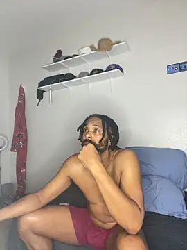 Snapshot of bigdinca chatting on 10-19-25, 11:38 bigdinca online show from 10-19-25, 11:38