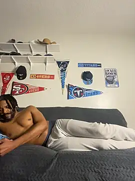 Snapshot of bigdinca chatting on 10-23-25, 02:27 bigdinca online show from 10-23-25, 02:27