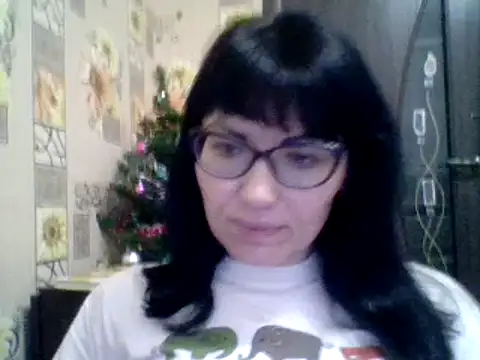 CharmingCat321 online show from 12-09-24, 11:56
