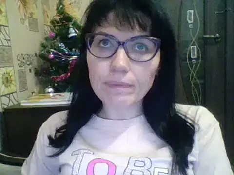 CharmingCat321 online show from 12-10-24, 07:43