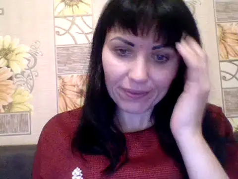 CharmingCat321 online show from 12-31-24, 05:29