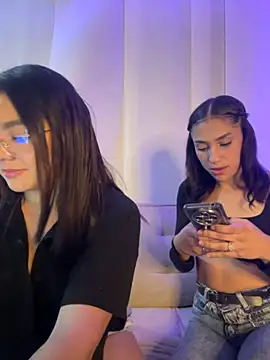 Snapshot of camianddanna chatting on 11-20-25, 02:12 camianddanna online show from 11-20-25, 02:12