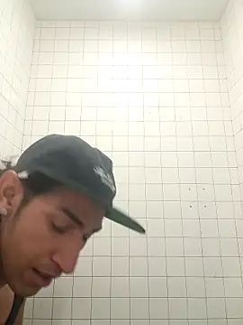 LargeDominoes online show from 03-24-26, 03:00