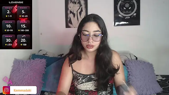 Snapshot of kemmadakii chatting on 02-05-25, 06:15 kemmadakii online show from 02-05-25, 06:15