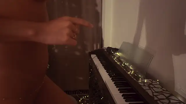 HeyBananas online show from 12-28-24, 10:44