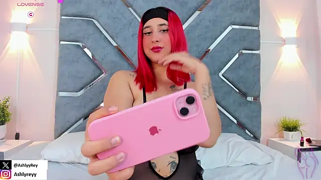 ashlyrey-1 online show from 12-16-24, 10:34