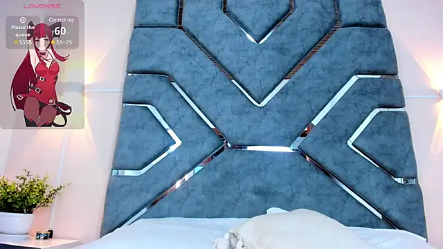 ashlyrey-1 online show from 02-13-25, 09:49