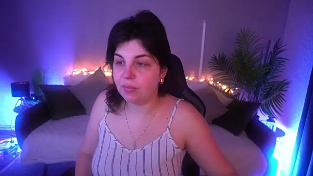 MirandaWong online show from 03-22-26, 07:01