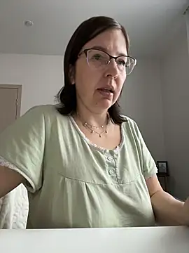 Snapshot of B_Bonya_m chatting on 03-22-26, 04:05 B Bonya m online show from 03-22-26, 04:05