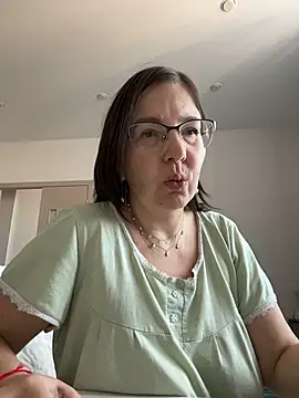 Snapshot of B_Bonya_m chatting on 03-27-26, 04:07 B Bonya m online show from 03-27-26, 04:07