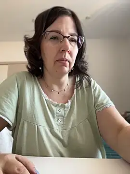 Snapshot of B_Bonya_m chatting on 04-15-26, 03:35 B Bonya m online show from 04-15-26, 03:35