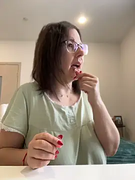 Snapshot of B_Bonya_m chatting on 05-02-26, 04:06 B Bonya m online show from 05-02-26, 04:06