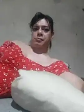 Snapshot of miaparcel chatting on 12-14-25, 09:14 miaparcel online show from 12-14-25, 09:14