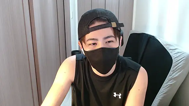 Snapshot of ryota_kkk chatting on 01-23-25, 01:35 ryota kkk online show from 01-23-25, 01:35