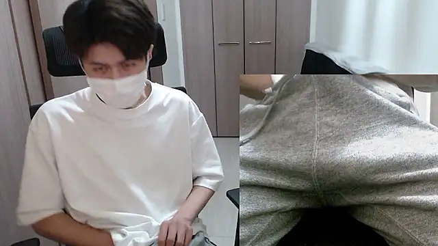 Snapshot of ryota_kkk chatting on 11-08-25, 02:06 ryota kkk online show from 11-08-25, 02:06