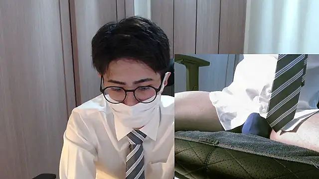 Snapshot of ryota_kkk chatting on 05-20-26, 11:38 ryota kkk online show from 05-20-26, 11:38