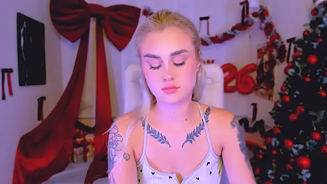  Ravenaa online show from 12-22-25, 02:03