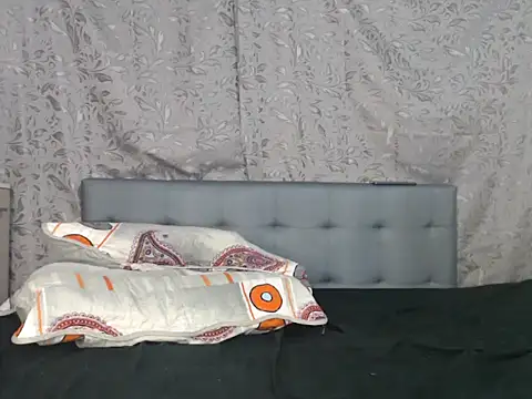 Snapshot of Soe_Lara chatting on 05-08-26, 12:21 Soe Lara online show from 05-08-26, 12:21