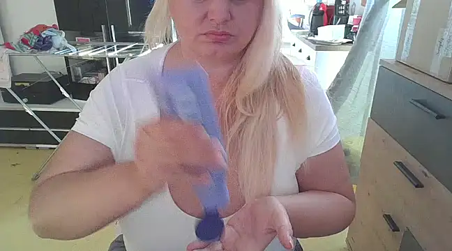 Meliss Official9 online show from 02-20-25, 07:23