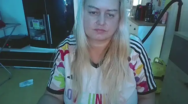 Meliss Official9 online show from 02-20-25, 04:25