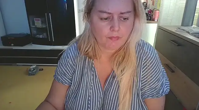 Meliss Official9 online show from 02-25-25, 01:50