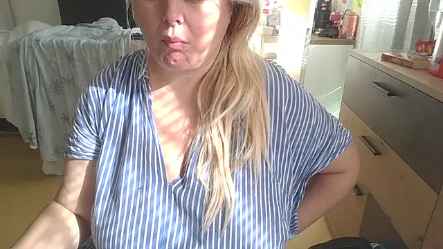 Meliss Official9 online show from 03-02-25, 12:54