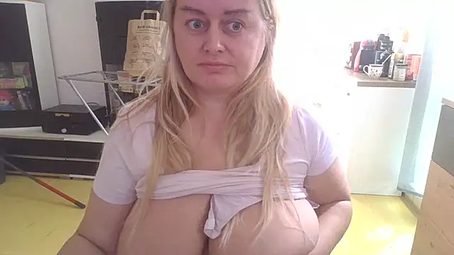 Meliss Official9 online show from 03-20-25, 09:26