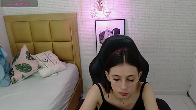 MAGNOLEROY online show from 01-23-25, 07:51