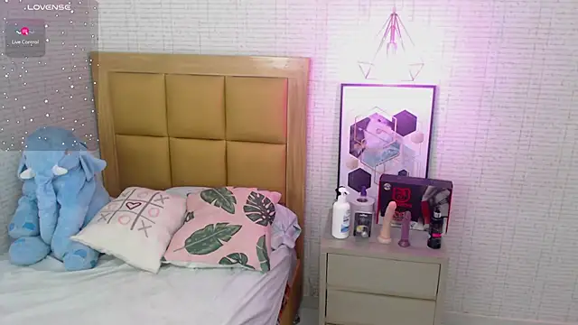 MAGNOLEROY online show from 01-30-25, 10:19