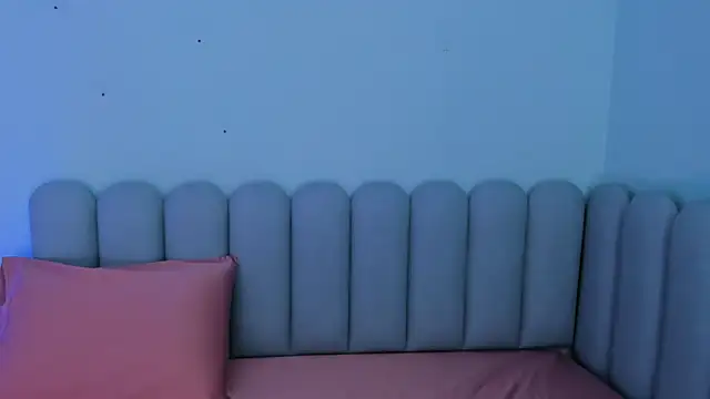 curvy rousi online show from 11-23-25, 11:43