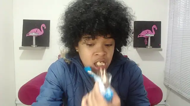 vainillaplaypussy online show from 10-24-25, 03:19