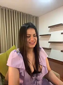 Snapshot of Alice_Biel chatting on 01-03-25, 02:32 Alice Biel online show from 01-03-25, 02:32