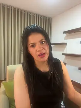 Snapshot of Alice_Biel chatting on 01-20-25, 11:13 Alice Biel online show from 01-20-25, 11:13